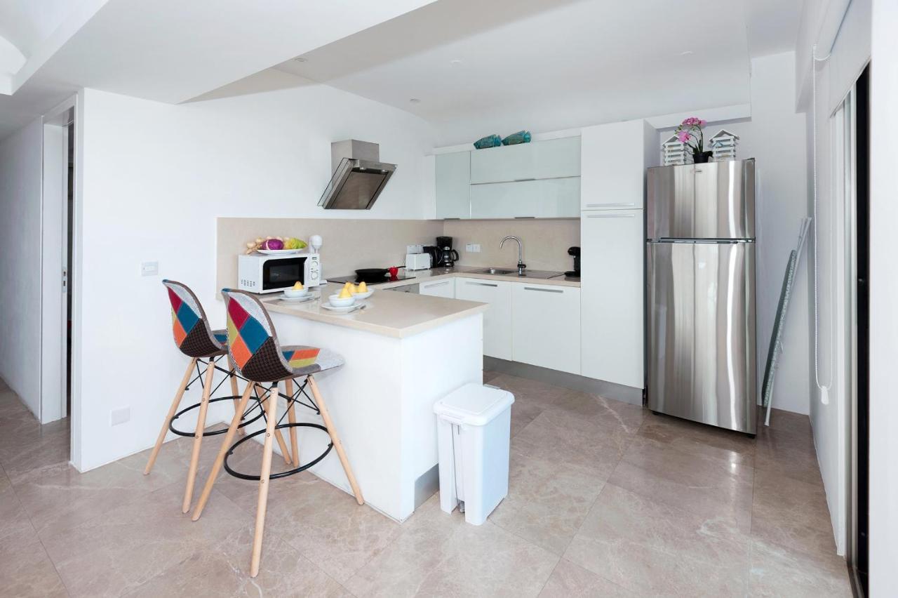 Apartment Marisol - Beachfront Protaras Ngoại thất bức ảnh