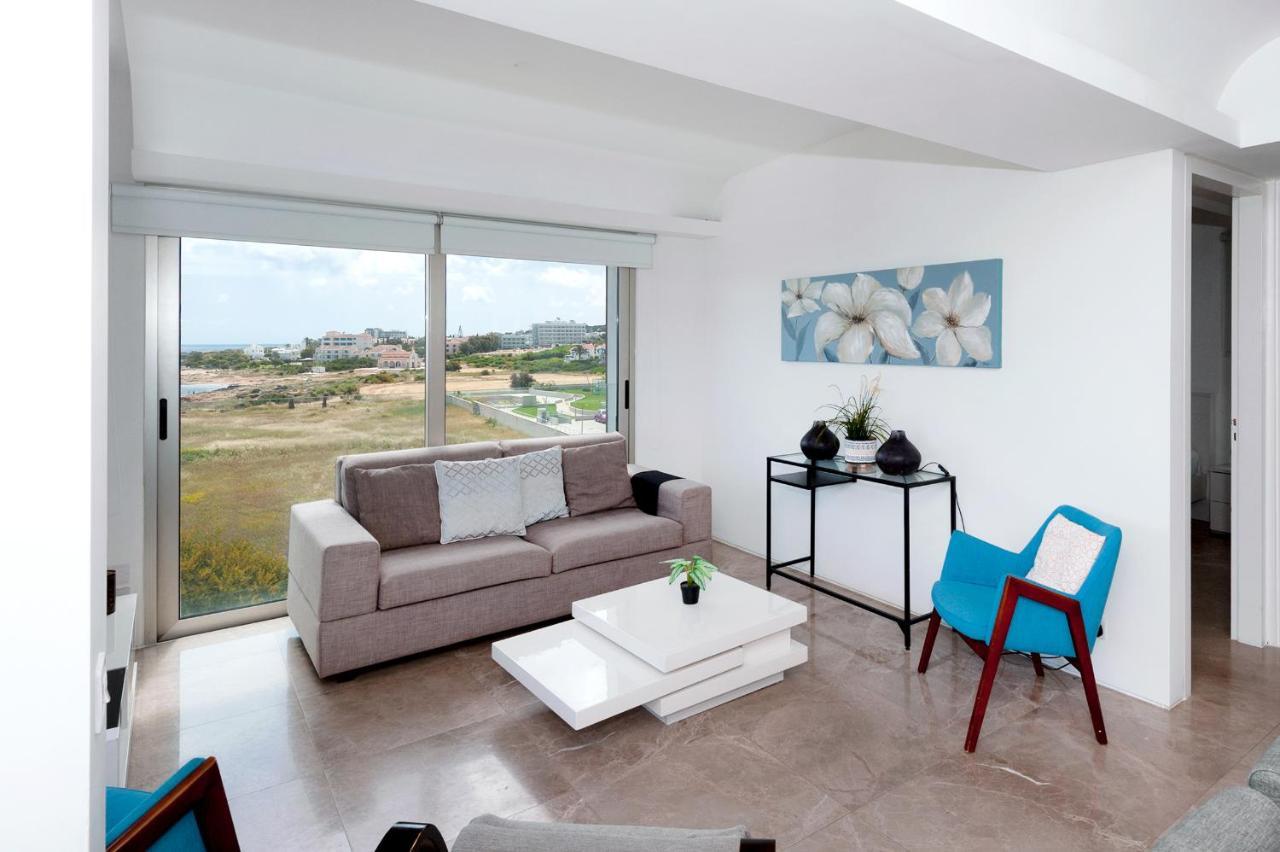 Apartment Marisol - Beachfront Protaras Ngoại thất bức ảnh