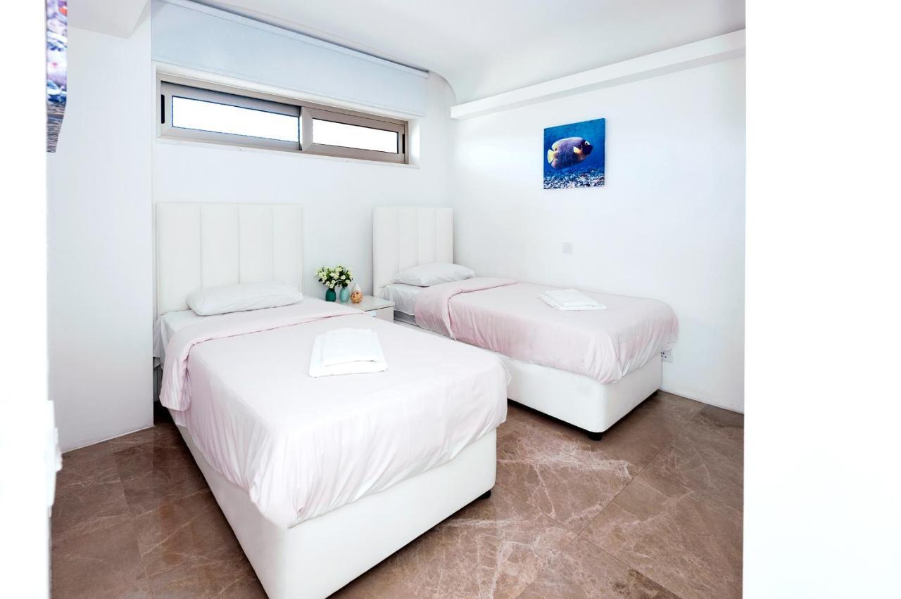 Apartment Marisol - Beachfront Protaras Ngoại thất bức ảnh